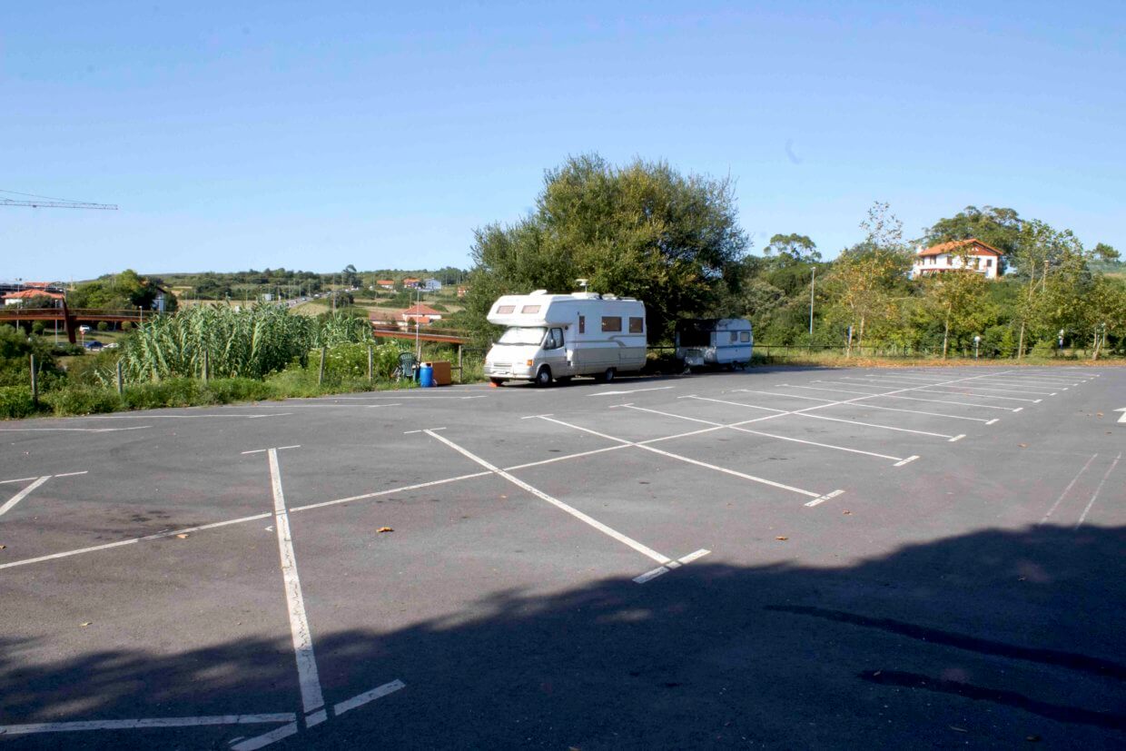 Kostenloser Stellplatz in Sopelana 20 Min. Spaziergang zum Strand ruhig nahe Bilbao